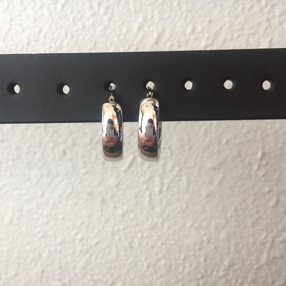 Simple Sterling Silver Hoop Earrings 925 - Picture 2 of 7